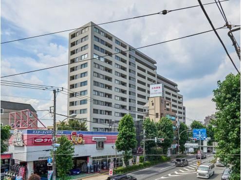 4LDK apartment in Suginami Ward, Tokyo - Photo 1
