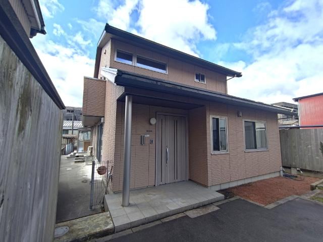 Spacious 5LDK House with Parking in Tsurugi Honmachi - Photo 1
