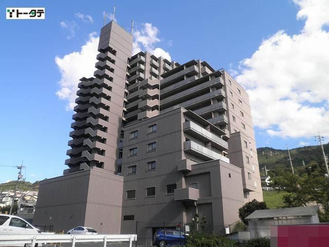 3LDK apartment in Higashi Ward, Hiroshima - Photo 1