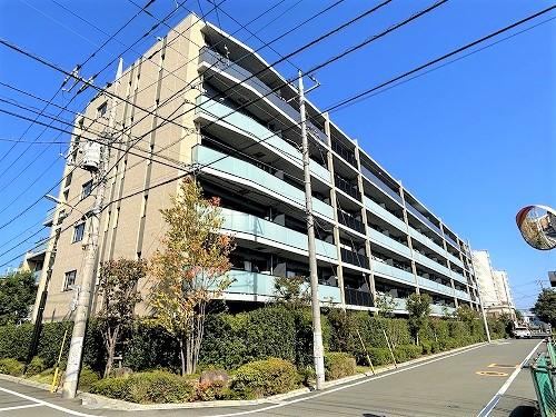2LDK apartment in Hachioji, Tokyo - Photo 1