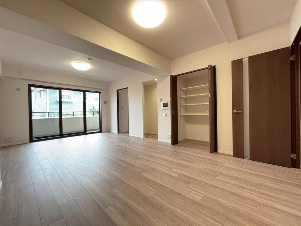 3LDK+S apartment in Asao Ward, Kawasaki, Kanagawa - Photo 1