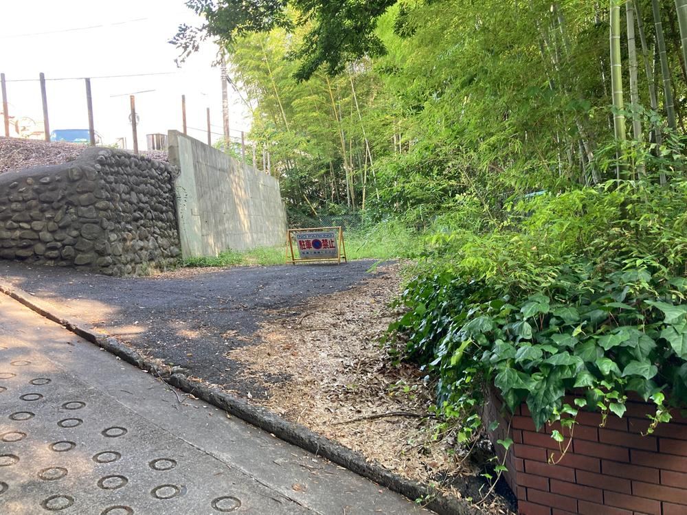 1325 m² land in Hamura, Tokyo - Photo 1