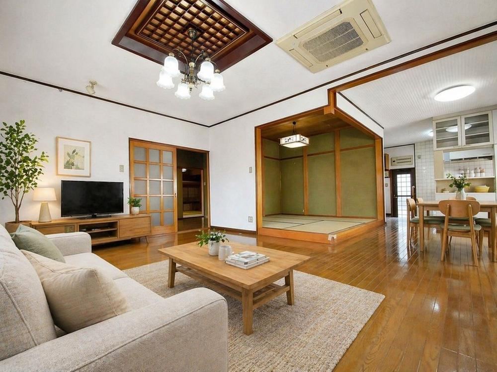 7LDK house in Otsu, Shiga - Photo 1