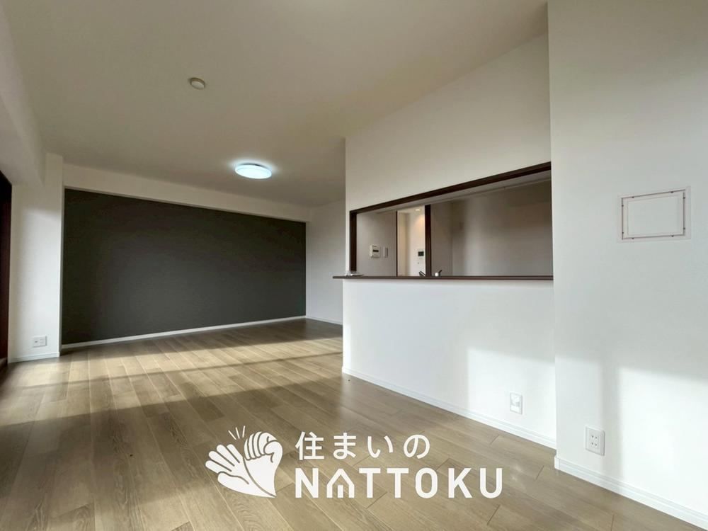 4LDK apartment in Katano, Osaka - Photo 1
