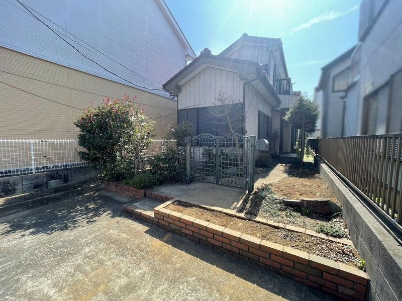 Conveniently Located 5LDK House Near Kitakasukabe Station - Photo 1
