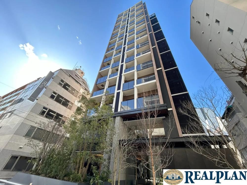 2LDK apartment in Minato Ward, Tokyo - Photo 1