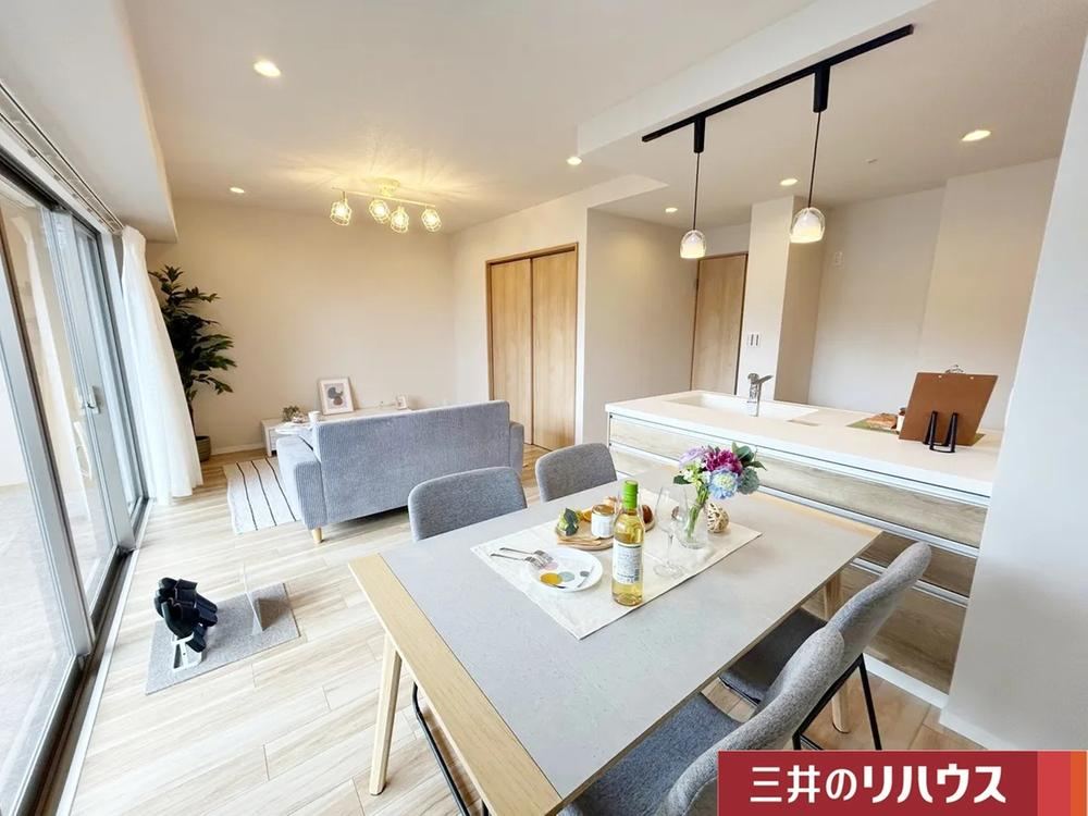 3LDK apartment in Hirakata, Osaka - Photo 1