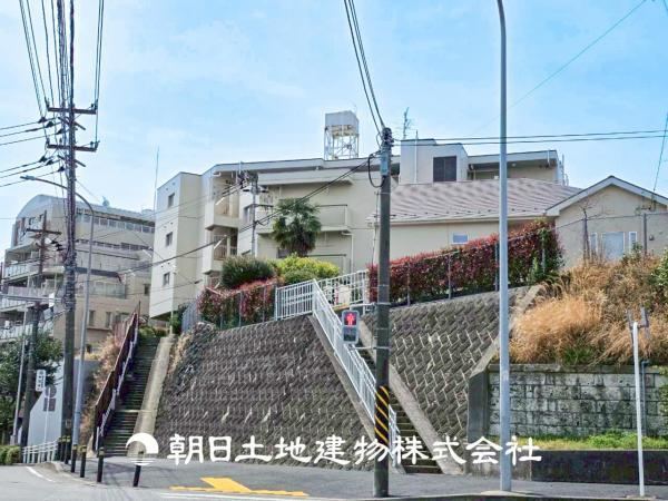 2LDK+S apartment in Hodogaya Ward, Yokohama, Kanagawa - Photo 1