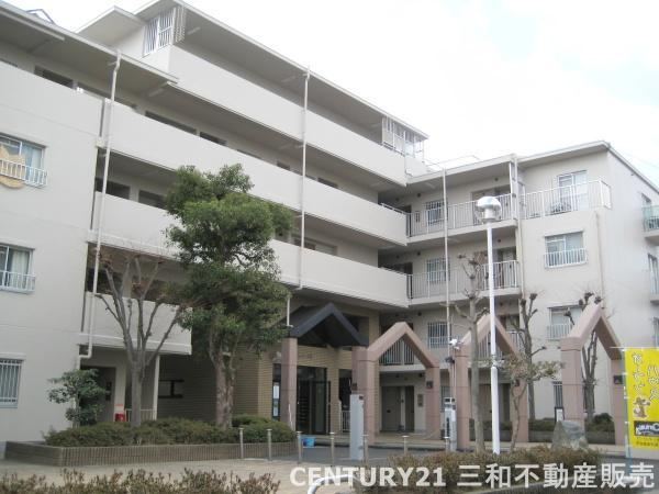 3LDK apartment in Ukyo Ward, Kyoto - Photo 1