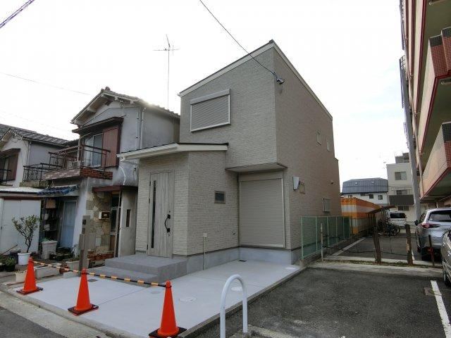2LDK house in Kita Ward, Sakai, Osaka - Photo 1