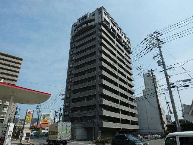 3LDK+S apartment in Naka Ward, Hiroshima - Photo 1