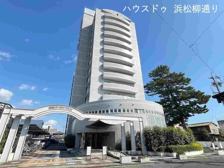 2LDK apartment in Chuo Ward, Hamamatsu, Shizuoka - Photo 1