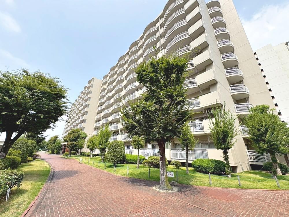 4DK apartment in Miyakojima Ward, Osaka - Photo 1