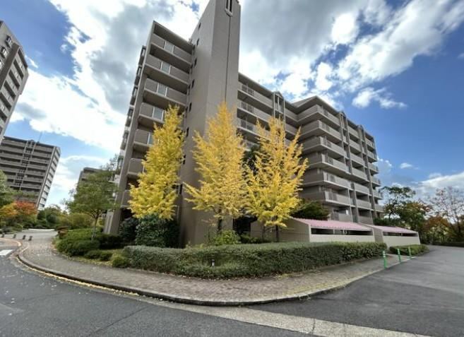 3LDK apartment in Miyoshi, Aichi - Photo 1