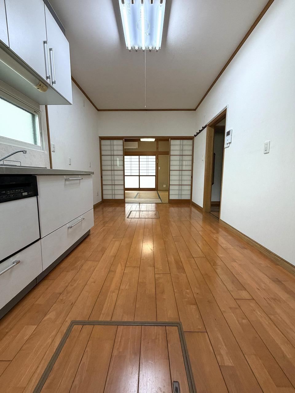 3LDK house in Kure, Hiroshima - Photo 1
