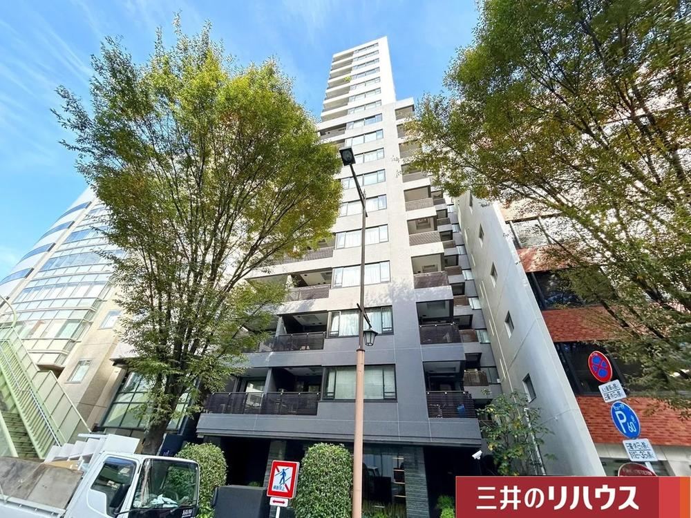 2LDK apartment in Chuo Ward, Tokyo - Photo 1