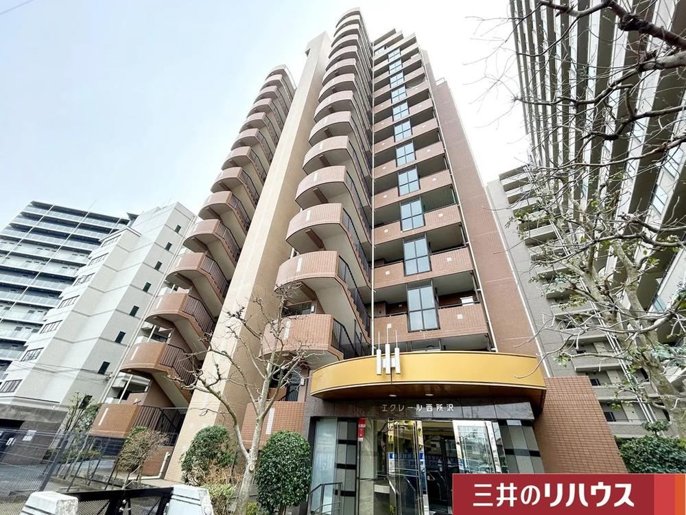 2LDK+S apartment in Tokorozawa, Saitama - Photo 1