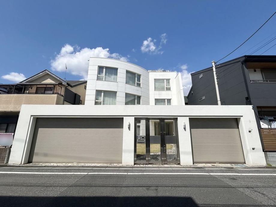 Spacious 7LDK House in Toneri - Photo 1