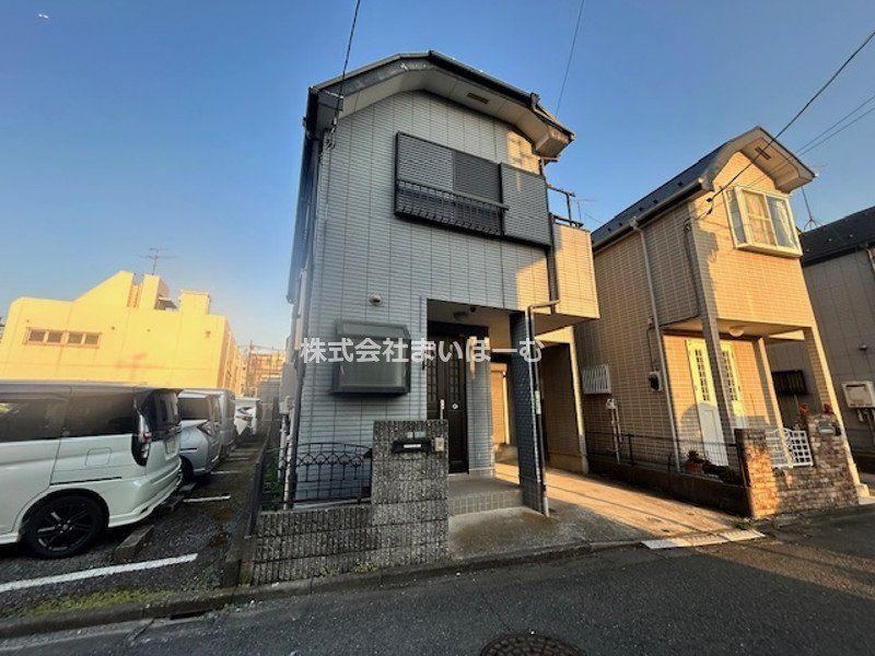 Fully Renovated 3LDK House with Attic Storage in Adachi - Photo 1