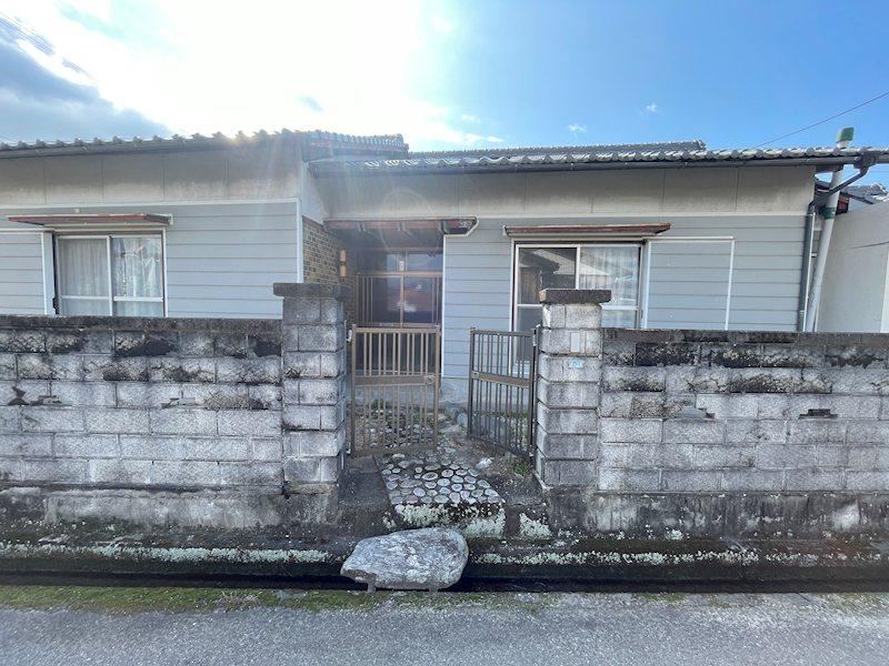 5LDK house in Niihama, Ehime - Photo 1