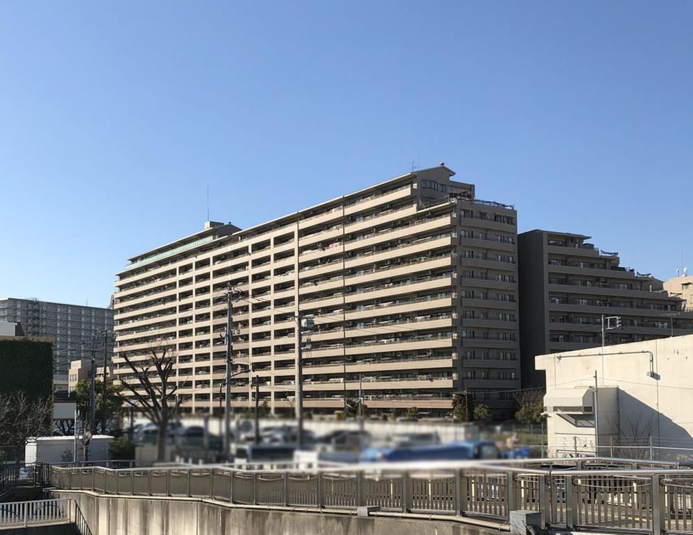 4LDK apartment in Koto Ward, Tokyo - Photo 1