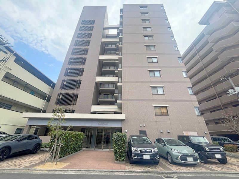 3LDK apartment in Kita Ward, Okayama - Photo 1