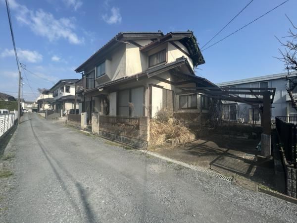 4LDK Detached House with Multiple Amenities in Mito City - Photo 1