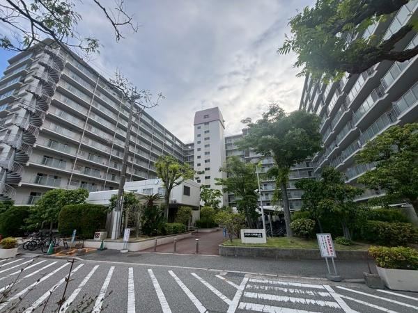 3LDK apartment in Amagasaki, Hyogo - Photo 1