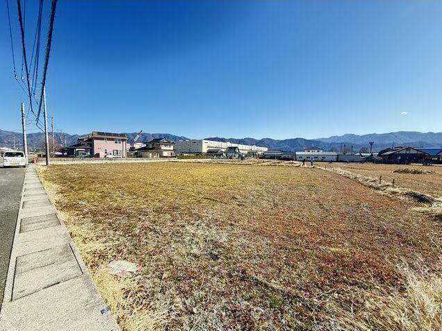 212 m² land in Chuo, Yamanashi - Photo 1