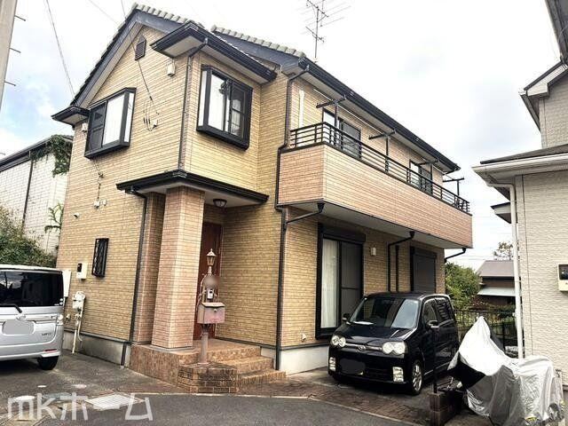 Immediate Viewing Available for This Lovely 5LDK House - Photo 1