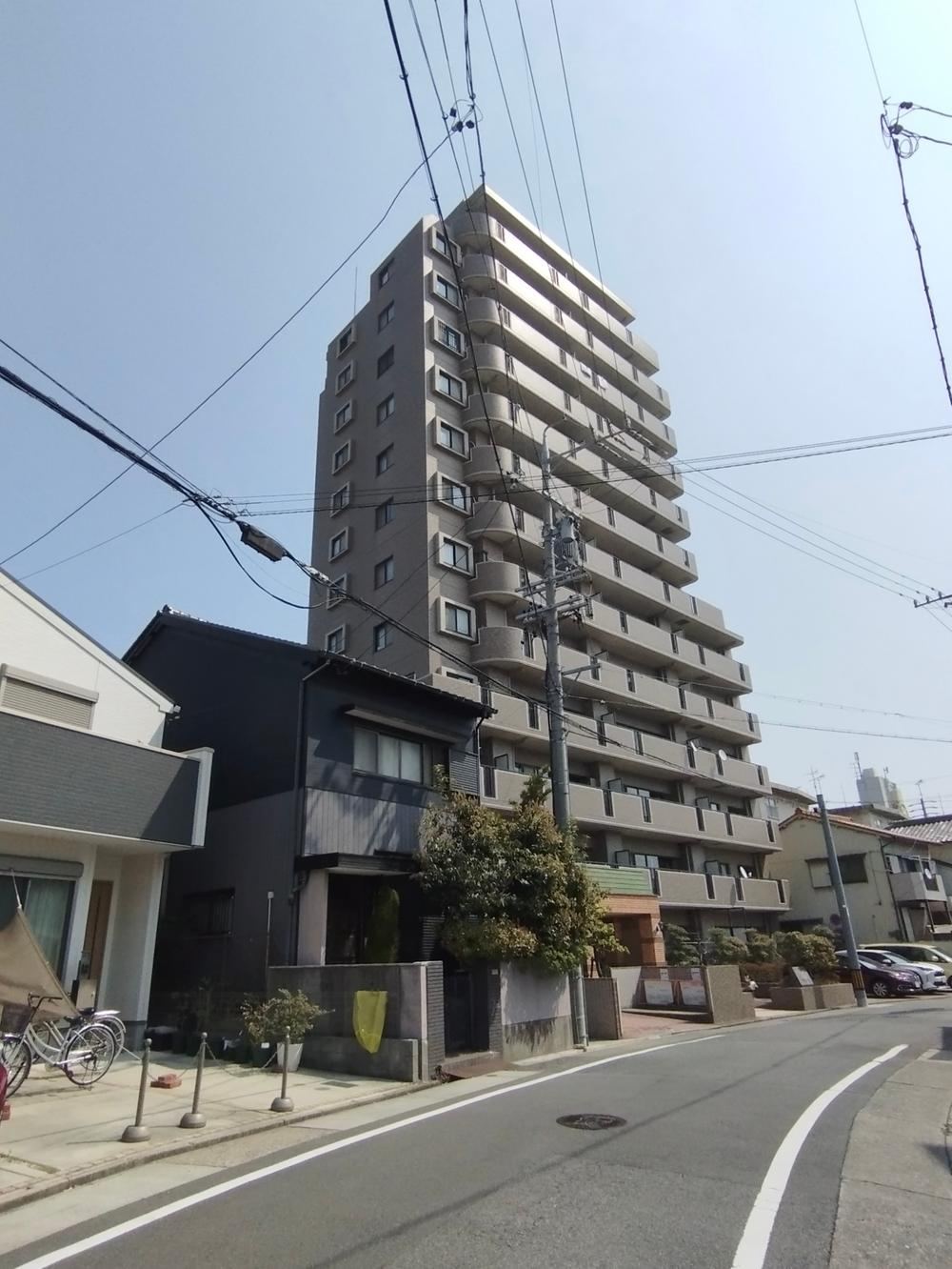 3LDK apartment in Minami Ward, Nagoya, Aichi - Photo 1