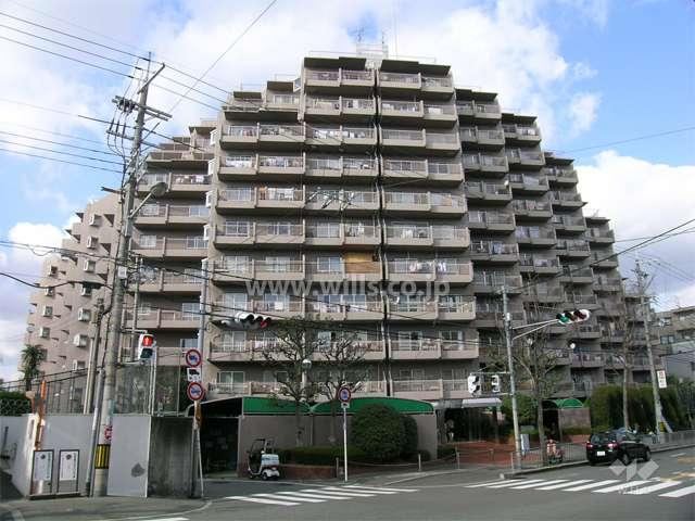 3LDK apartment in Toyonaka, Osaka - Photo 1