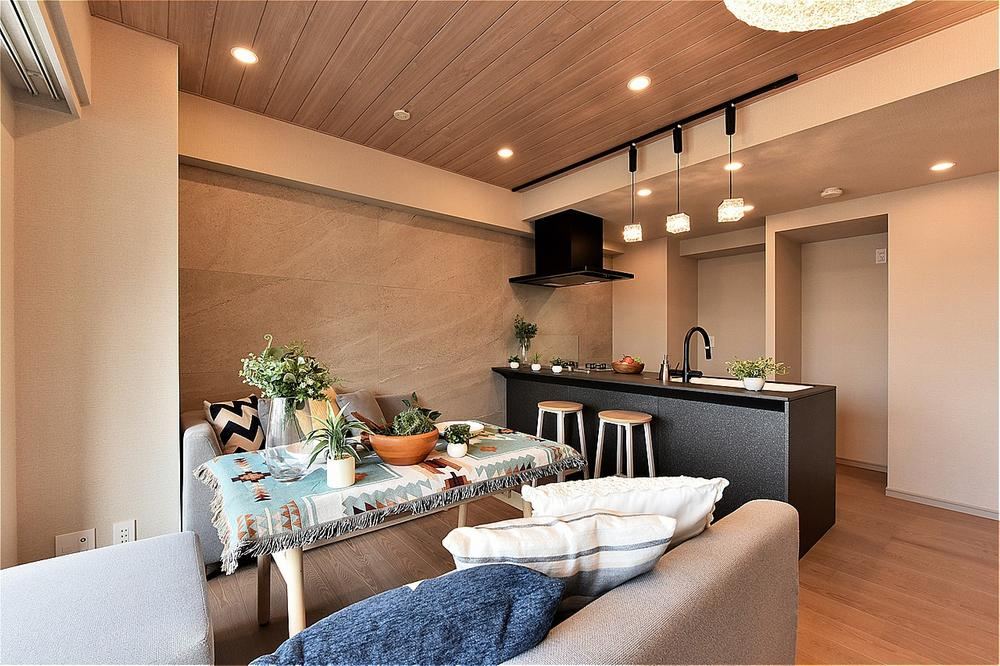 2LDK apartment in Shibuya Ward, Tokyo - Photo 1
