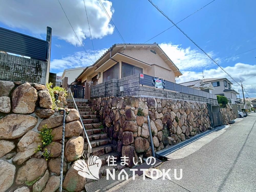 6LDK house in Neyagawa, Osaka - Photo 1