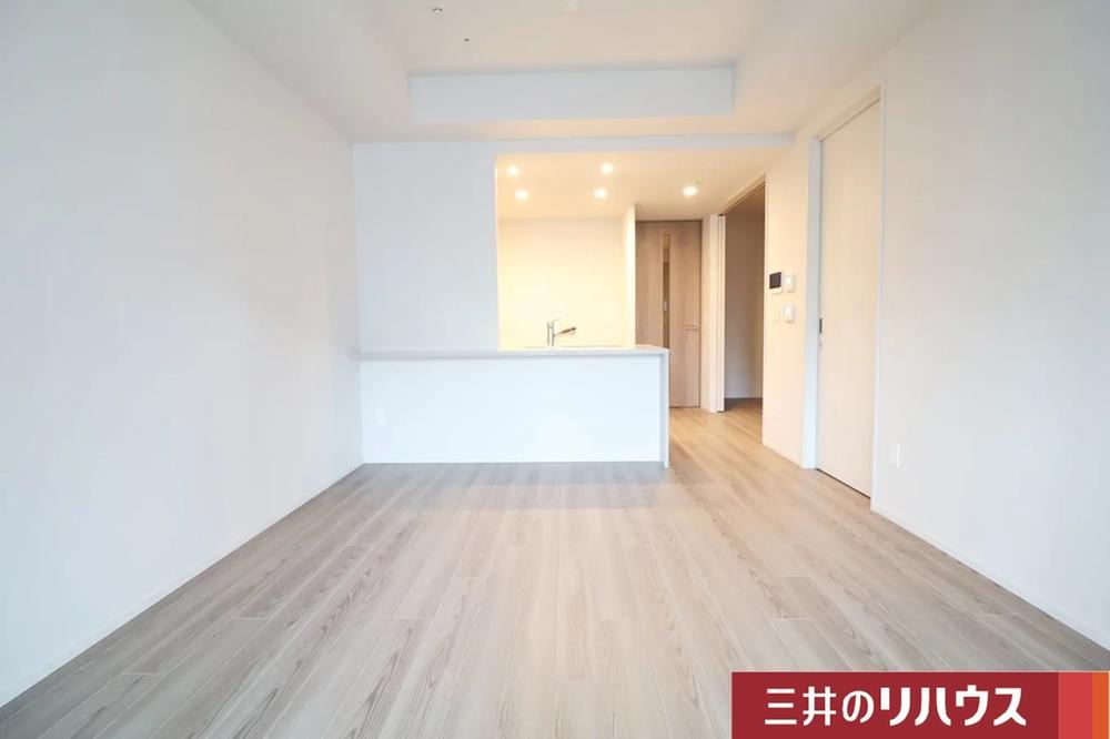 2LDK apartment in Kita Ward, Osaka - Photo 1