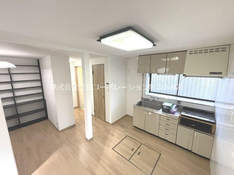 1LDK house in Takatsuki, Osaka - Photo 1