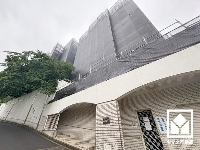 4LDK apartment in Nishinomiya, Hyogo - Photo 1