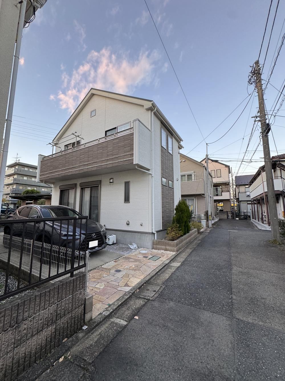 Sunny 4LDK House with Southern Garden - Photo 1