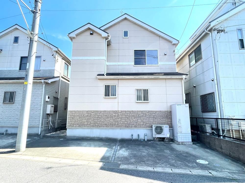 Spacious 4LDK Home with Upcoming Renovations in Kashiwa - Photo 1