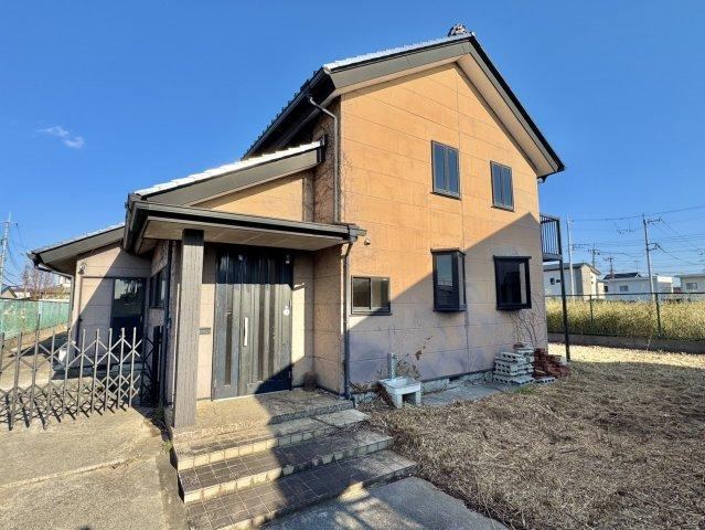 Spacious 6DK House with Large Garden in Furukawa - Photo 1