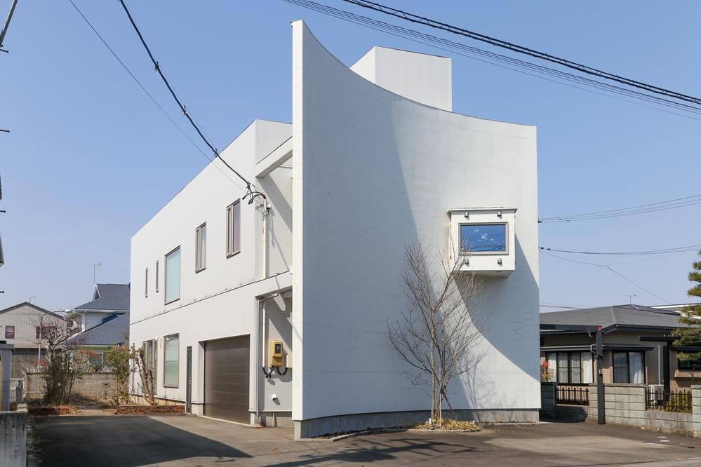 Elegant 6LDK+S Home with Spacious Garden in Morioka - Photo 1
