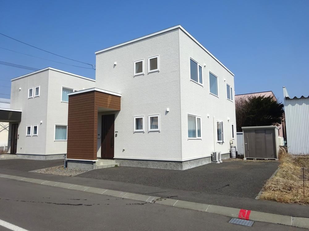 Charming 4LDK House in Numakuma Chuo - Photo 1