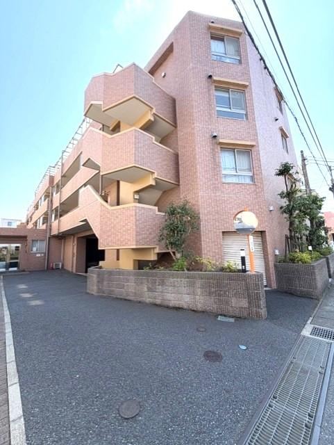 3LDK apartment in Funabashi, Chiba - Photo 1