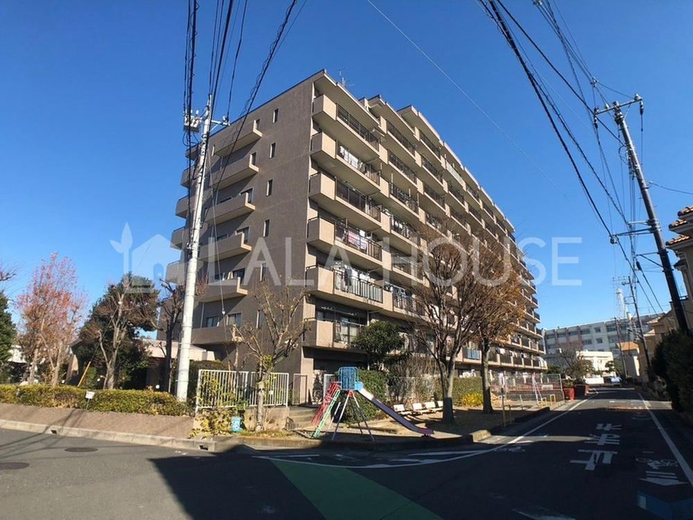 3LDK apartment in Kita Ward, Saitama - Photo 1