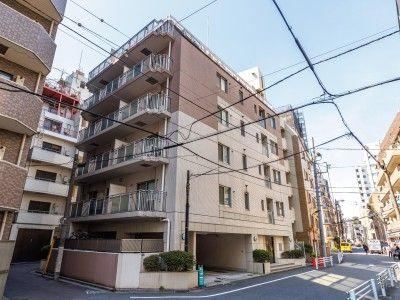 1LDK apartment in Minato Ward, Tokyo - Photo 1