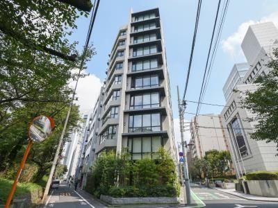 2LDK apartment in Chiyoda Ward, Tokyo - Photo 1
