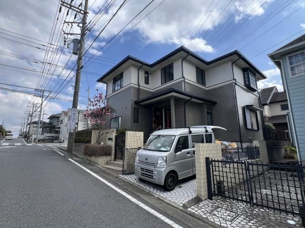 Fully Renovated House with Gift Offer - Photo 1