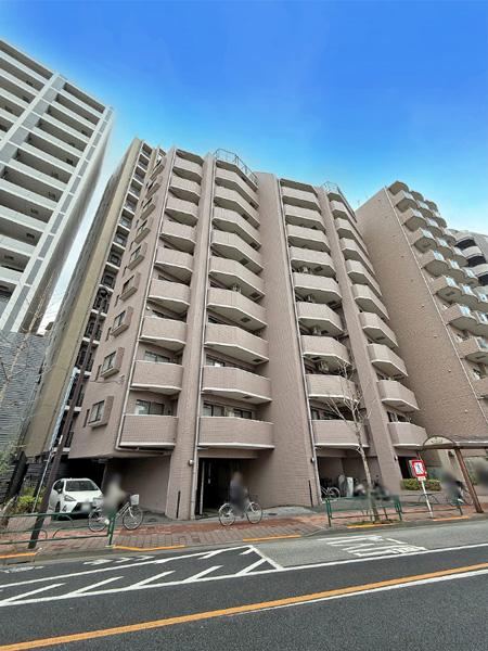 2LDK apartment in Arakawa Ward, Tokyo - Photo 1