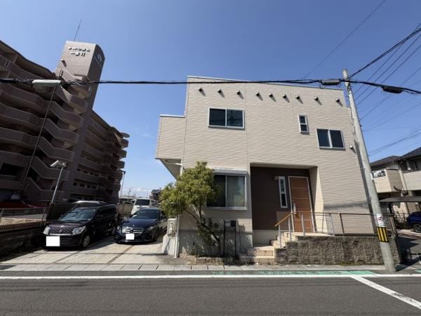 4LDK+S house in Ichinomiya, Aichi - Photo 1