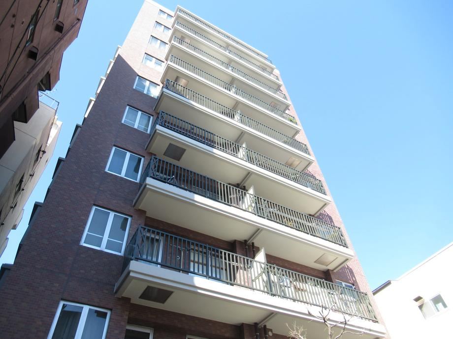 2LDK apartment in Itabashi Ward, Tokyo - Photo 1